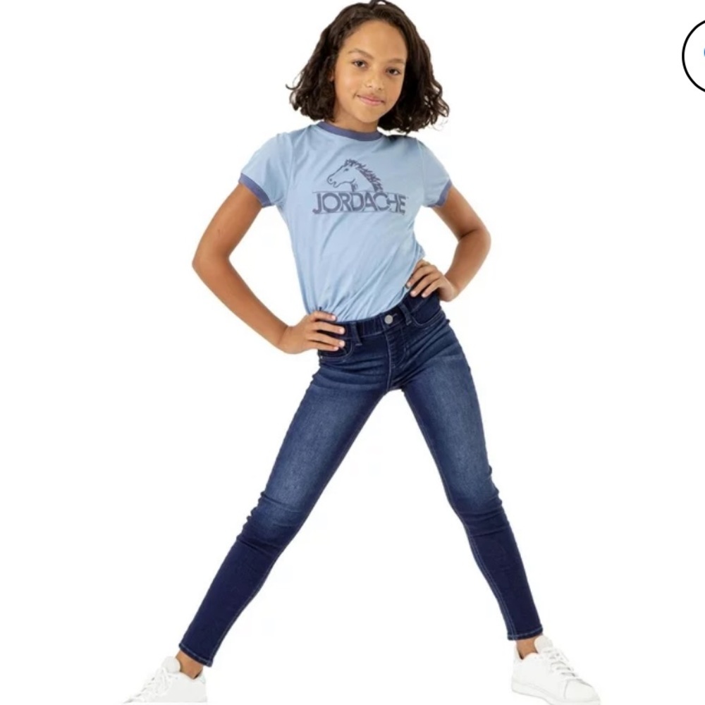 Jordache Skinny Jeans in Dark Wash, Size 6